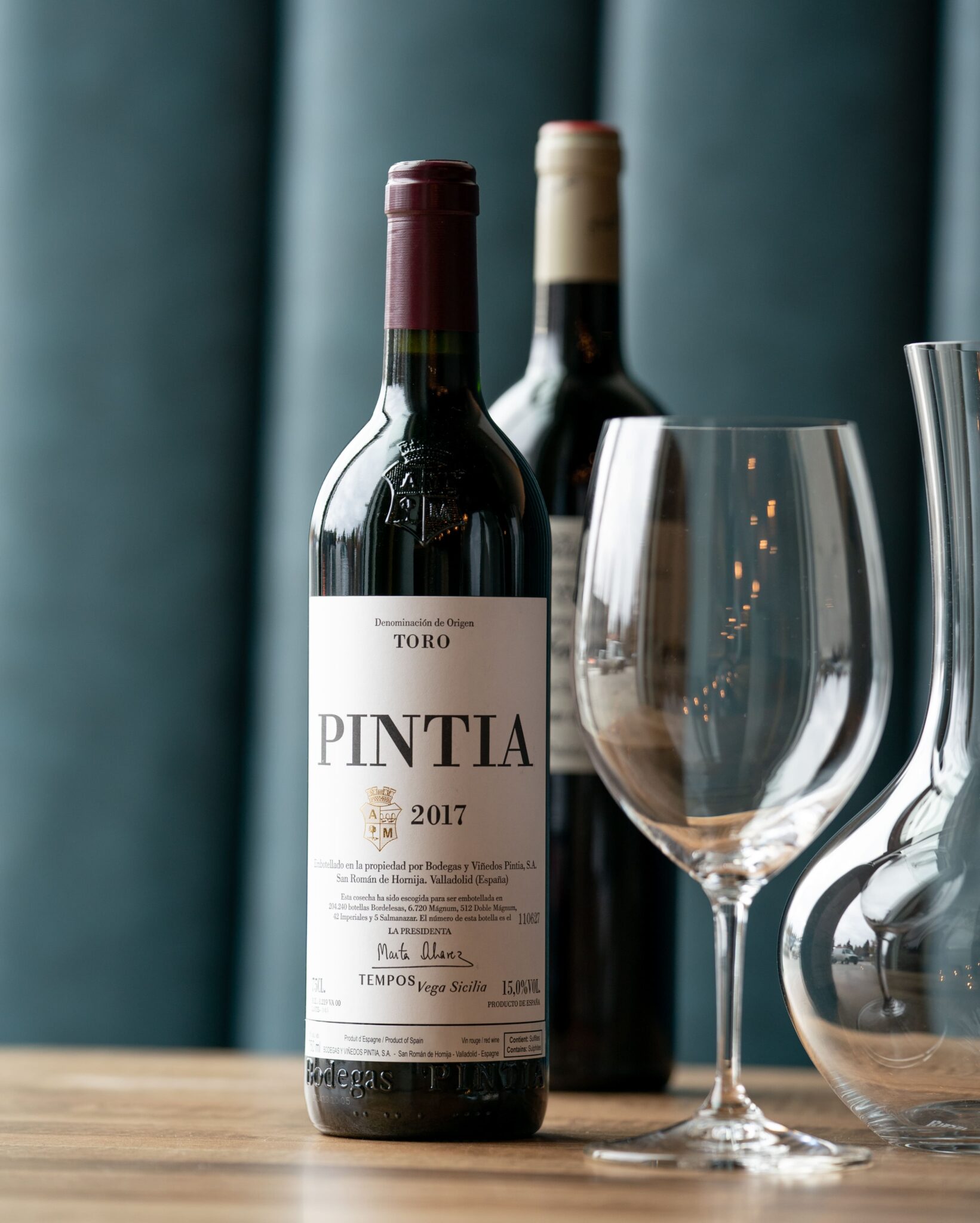 Zula Kitchen + Wine Bar West Edmonton Kitchen and Wine Bar